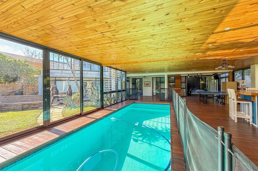 5 Bedroom Property for Sale in Plattekloof Western Cape